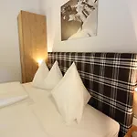 Chalet Modern With Sauna Near Area In Salzburgerland Saalbach-Hinterglemm