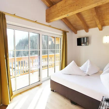 シャレー Modern With Sauna Near Area In Salzburgerland ザールバッハ・ヒンターグレム